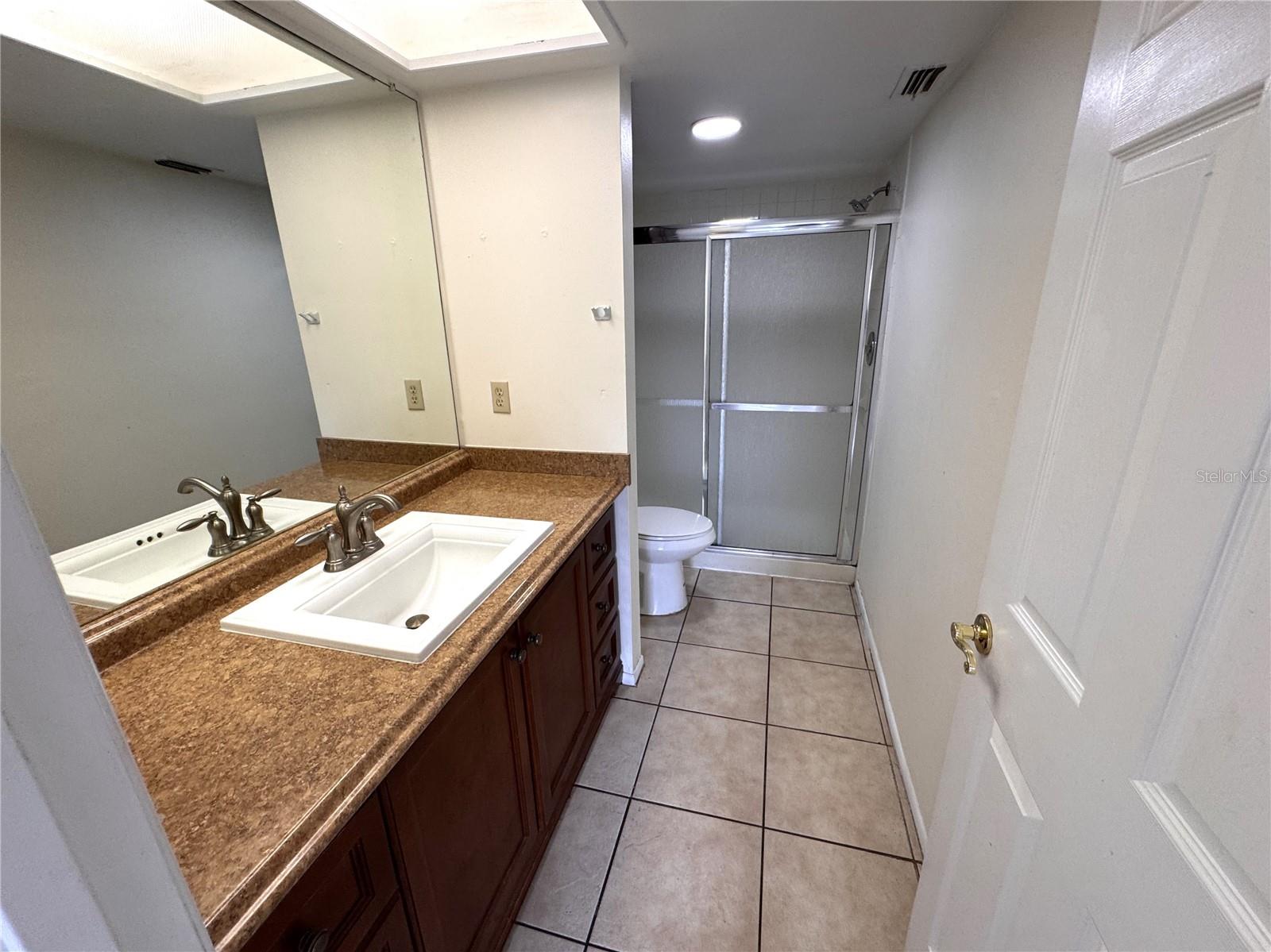 Image 10 of 23 For 4989 Puritan Circle O502