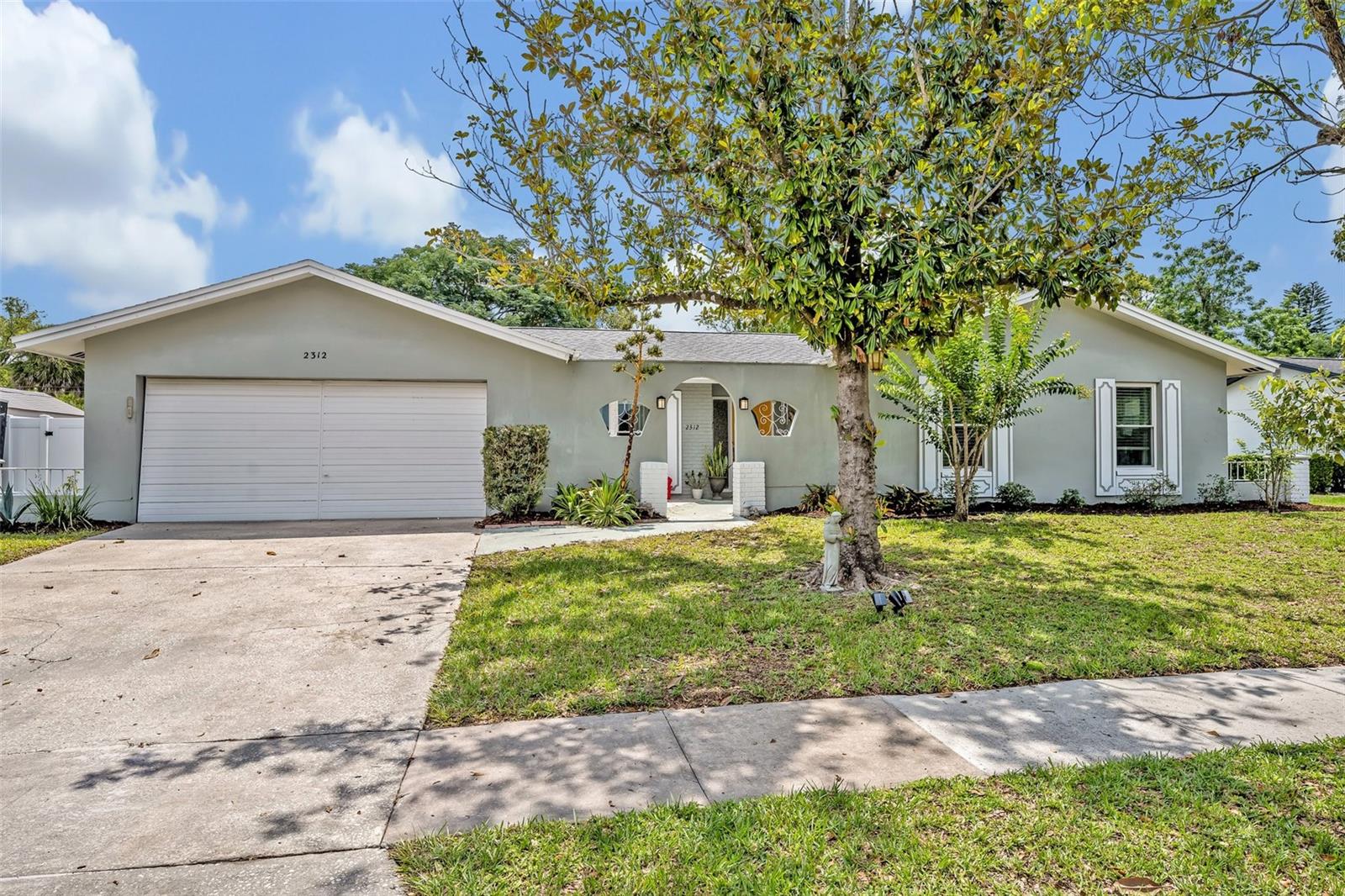 Image 2 of 36 For 2312 Poinciana Road