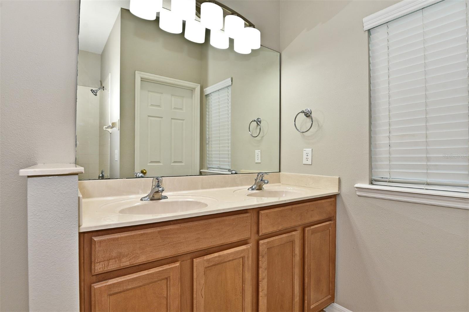 Image 13 of 30 For 2841 Wilford Avenue