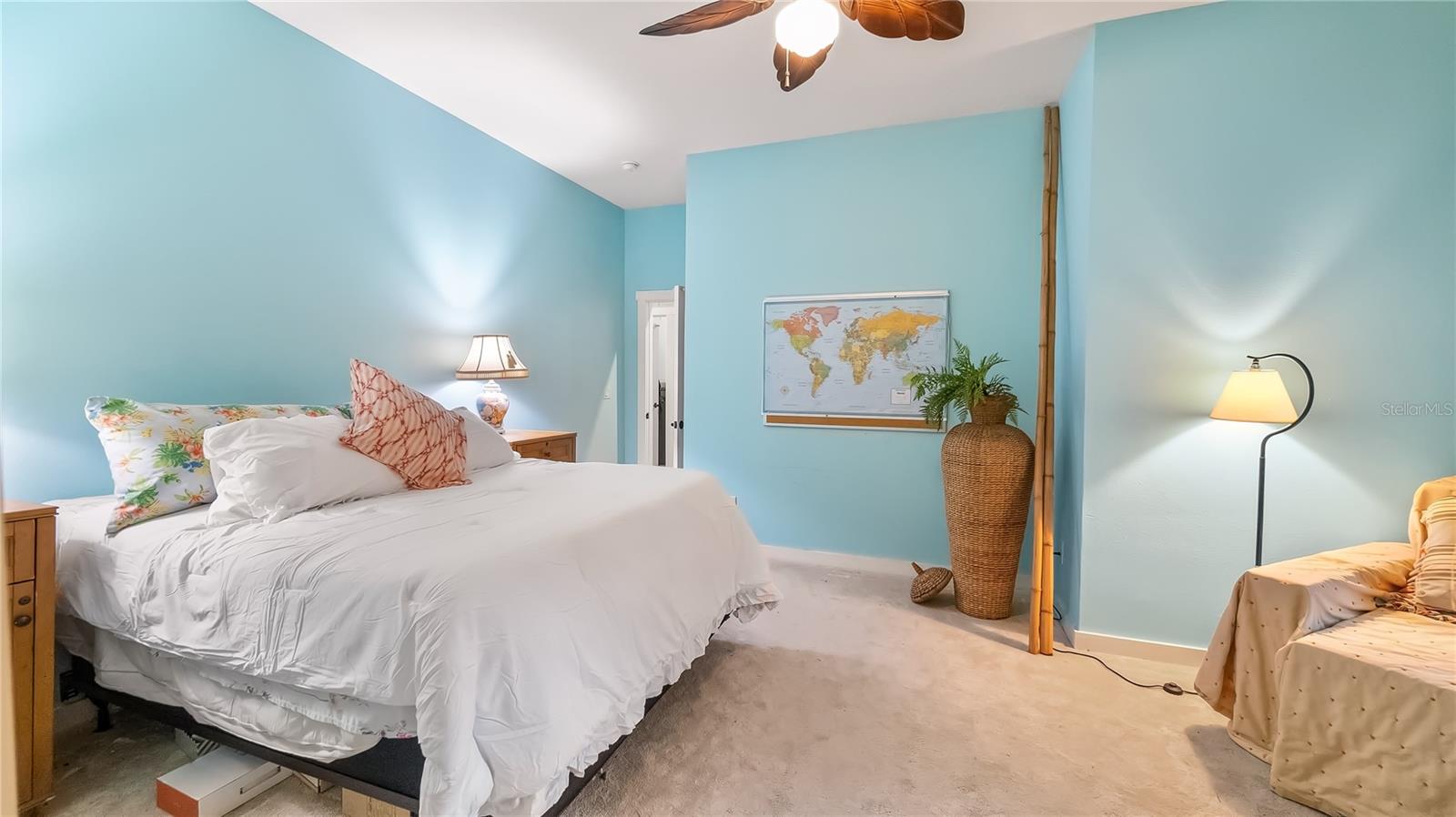 Listing photo id 15 for 287 Hilltop Drive