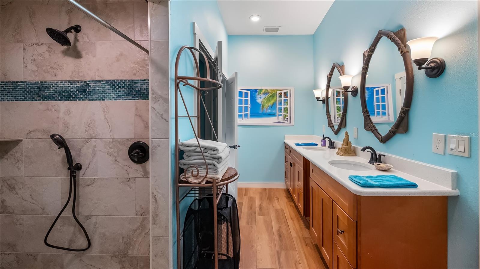 Listing photo id 18 for 287 Hilltop Drive