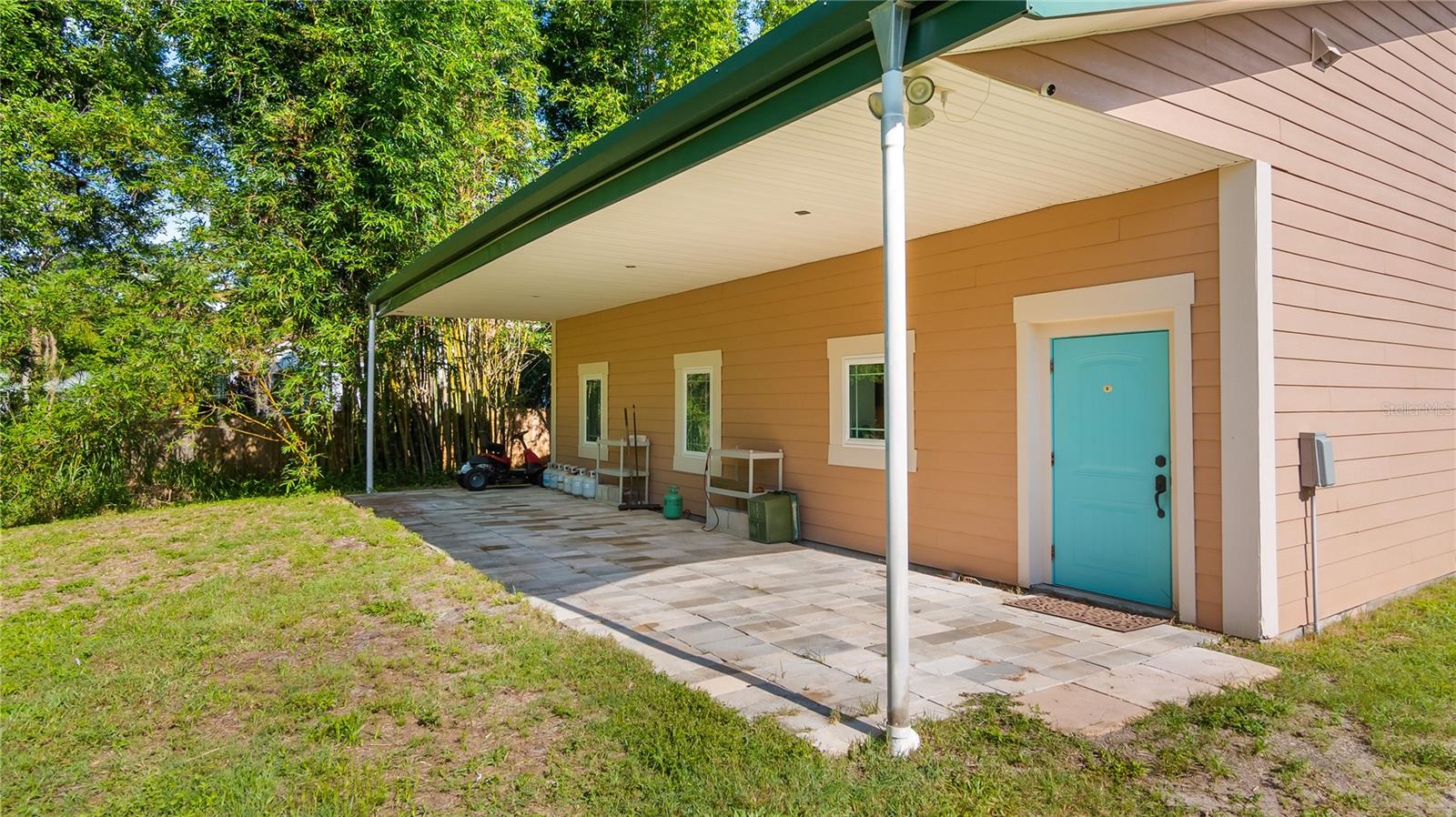 Listing photo id 27 for 287 Hilltop Drive
