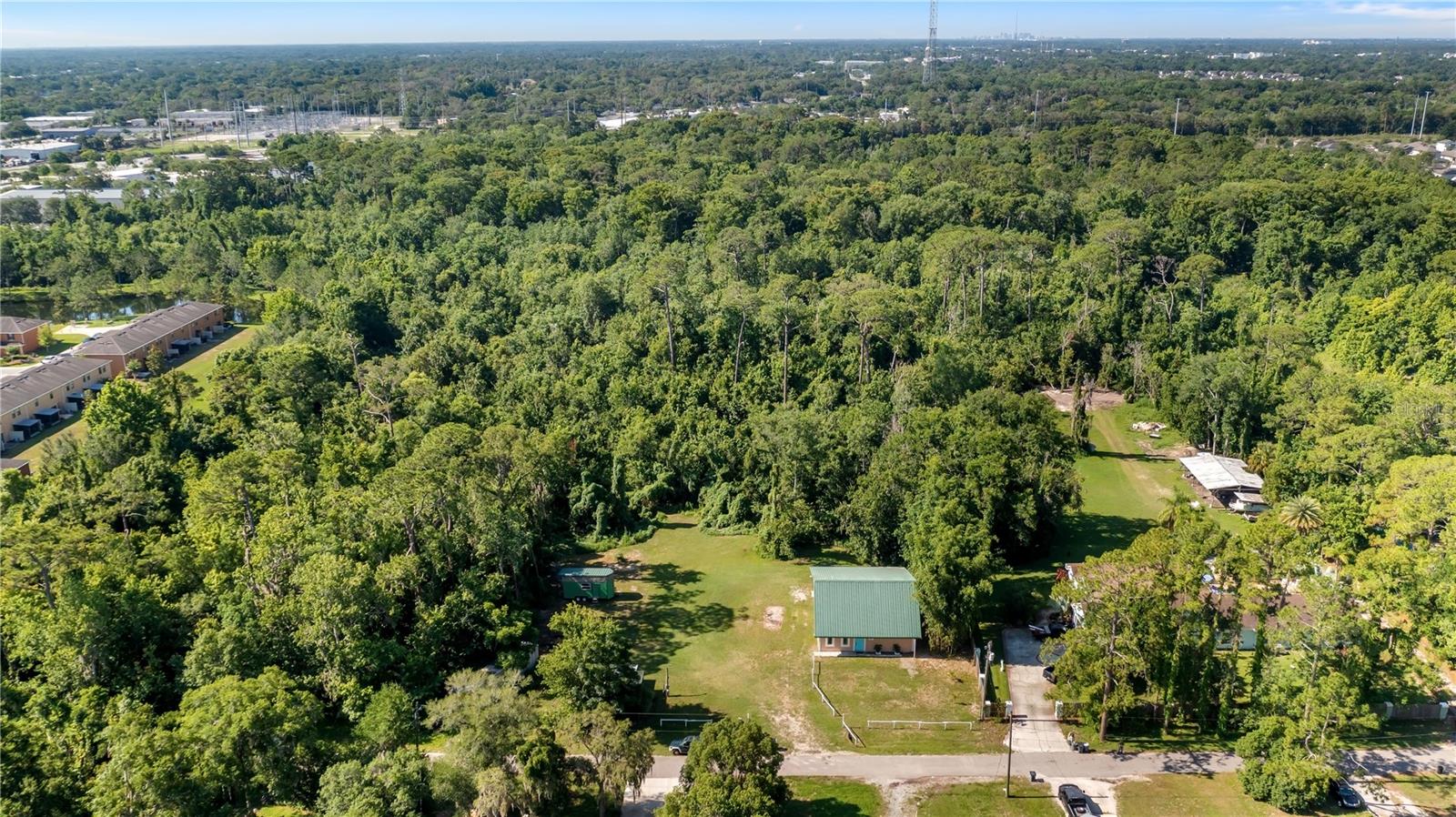 Listing photo id 41 for 287 Hilltop Drive