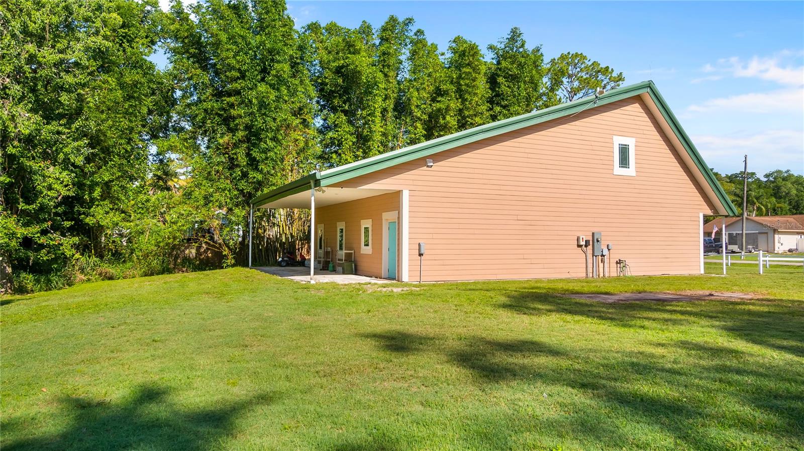 Listing photo id 51 for 287 Hilltop Drive