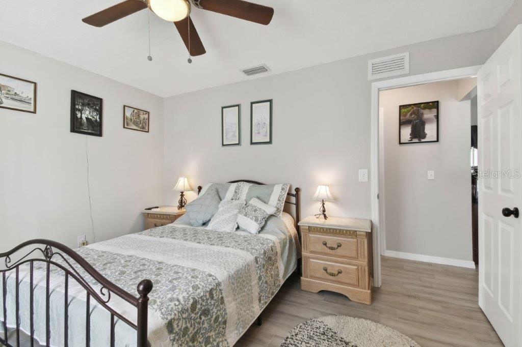 Image 13 of 94 For 3118 34th Avenue Drive E