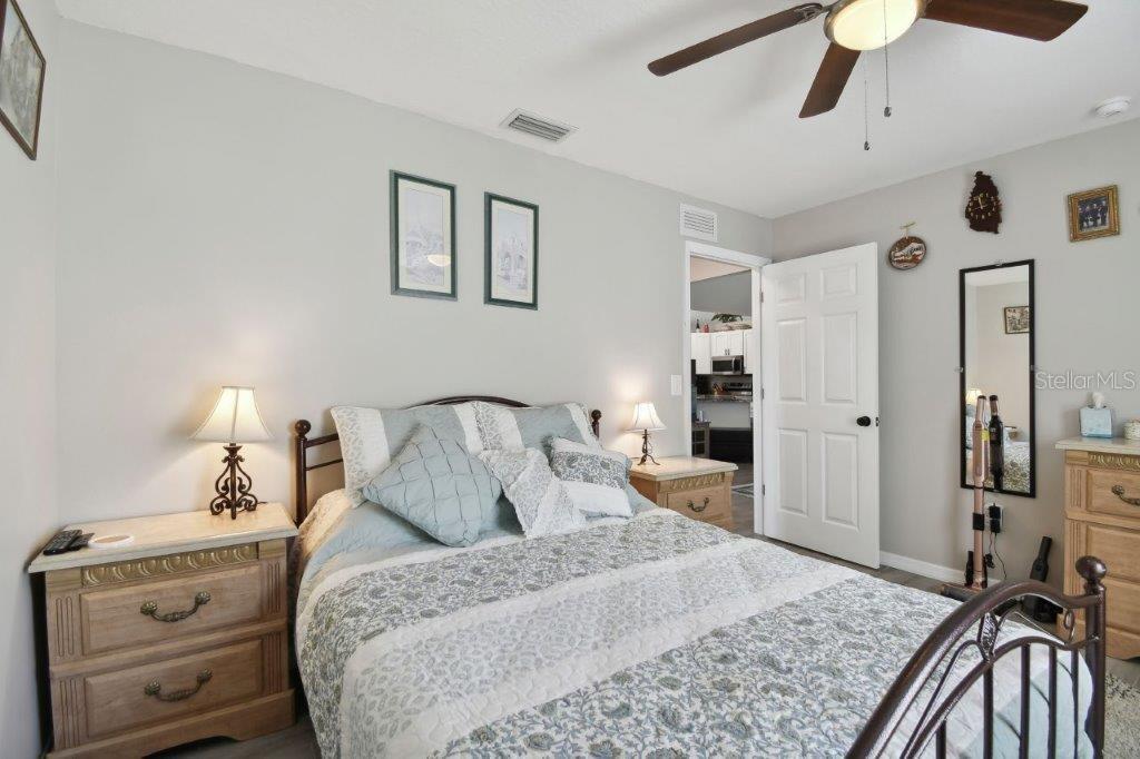 Image 14 of 94 For 3118 34th Avenue Drive E