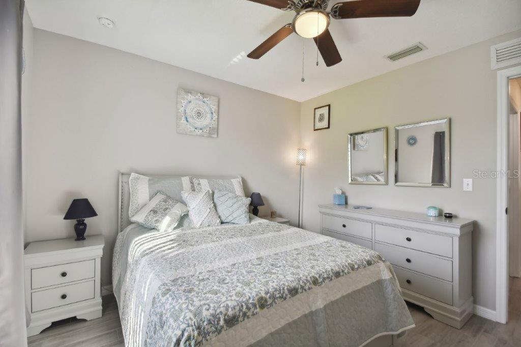 Image 18 of 94 For 3118 34th Avenue Drive E