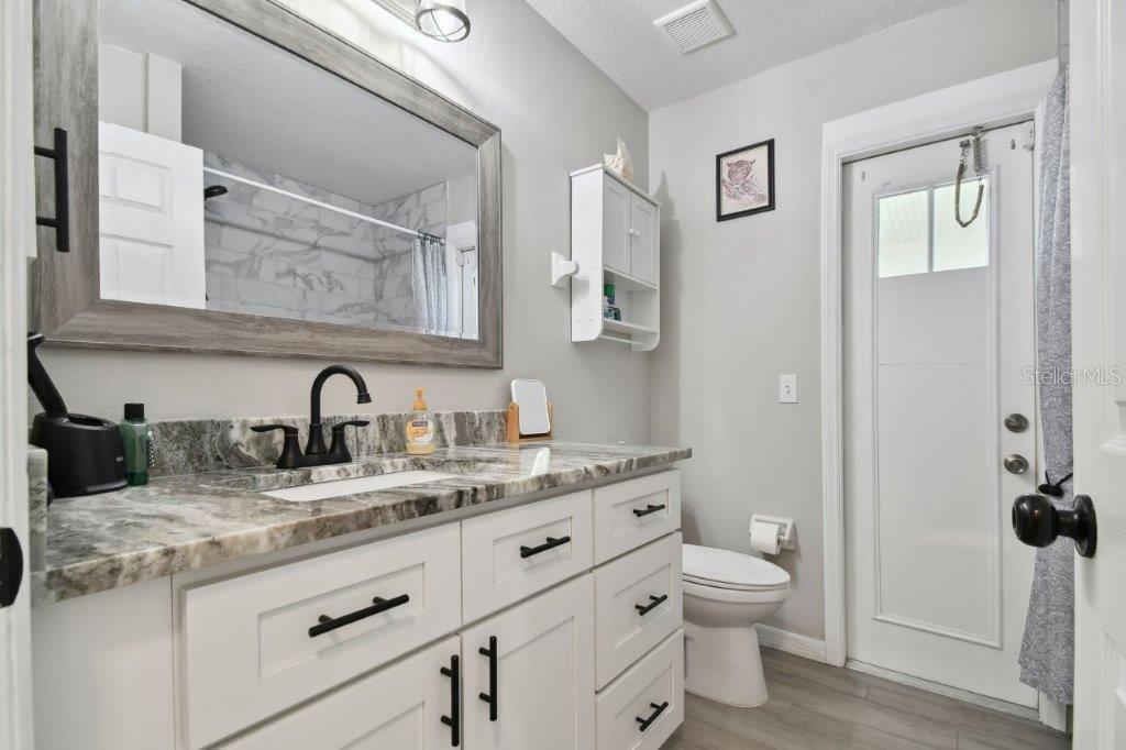 Image 22 of 94 For 3118 34th Avenue Drive E