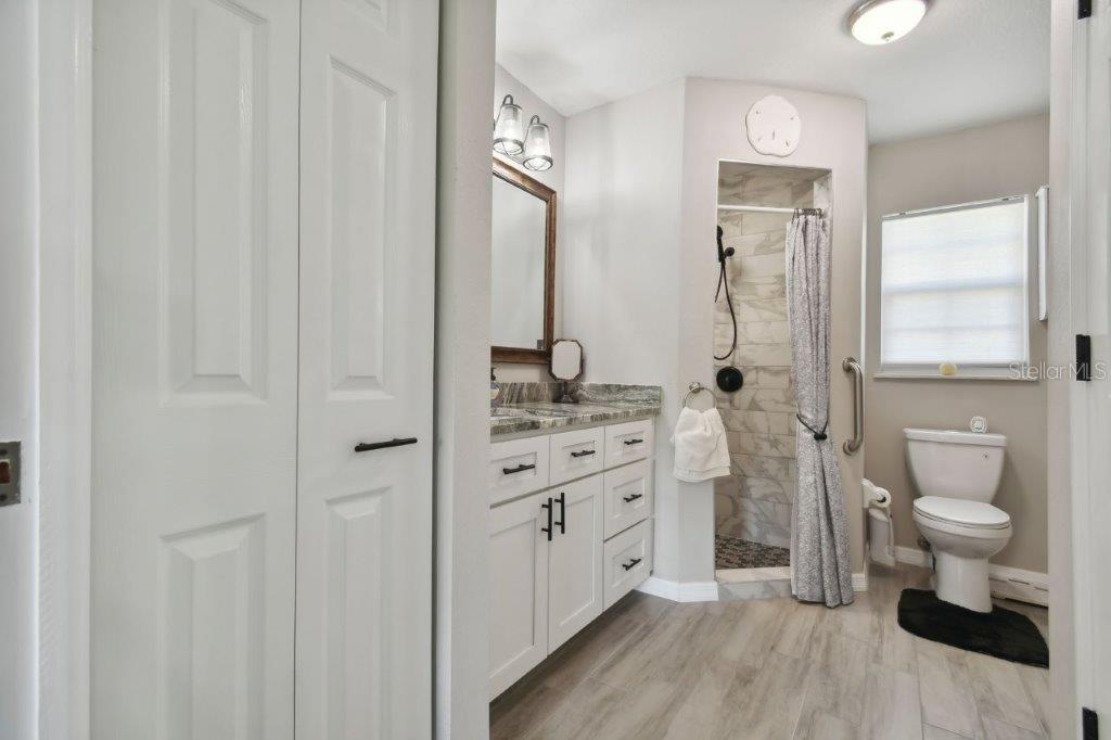 Image 34 of 94 For 3118 34th Avenue Drive E