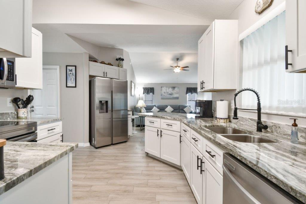 Image 41 of 94 For 3118 34th Avenue Drive E
