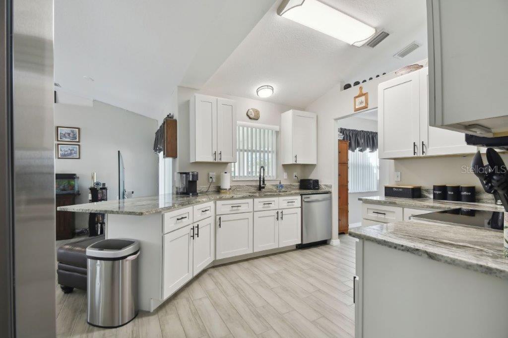 Image 47 of 94 For 3118 34th Avenue Drive E