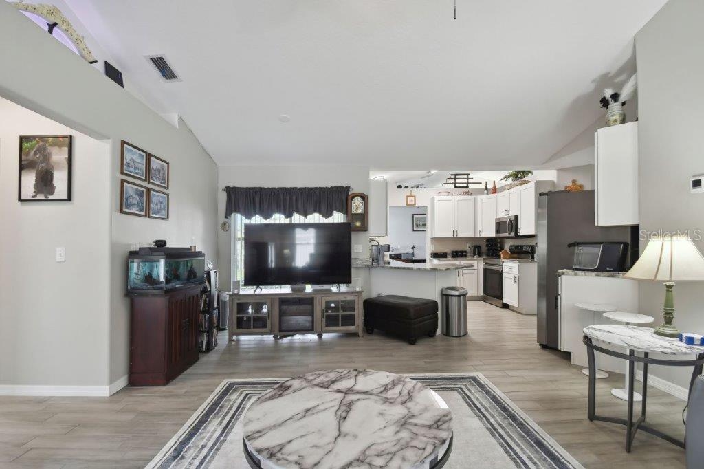 Image 51 of 94 For 3118 34th Avenue Drive E