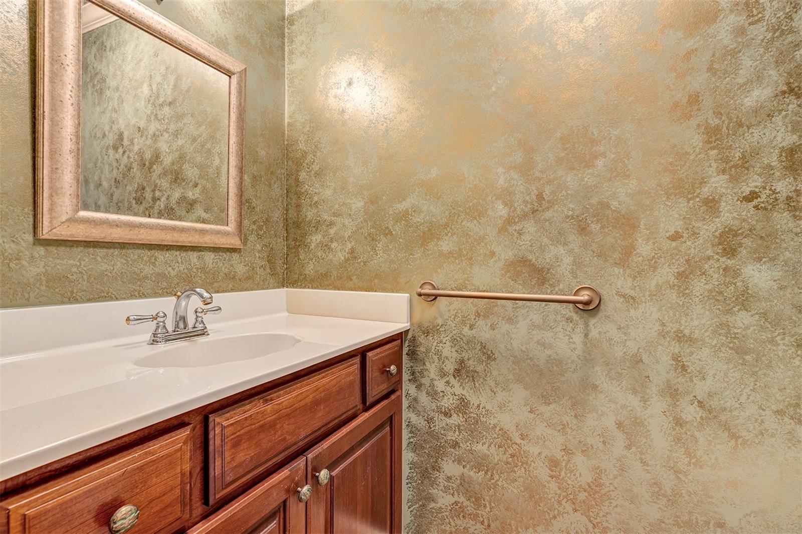 Image 19 of 32 For 914 Elysium Boulevard