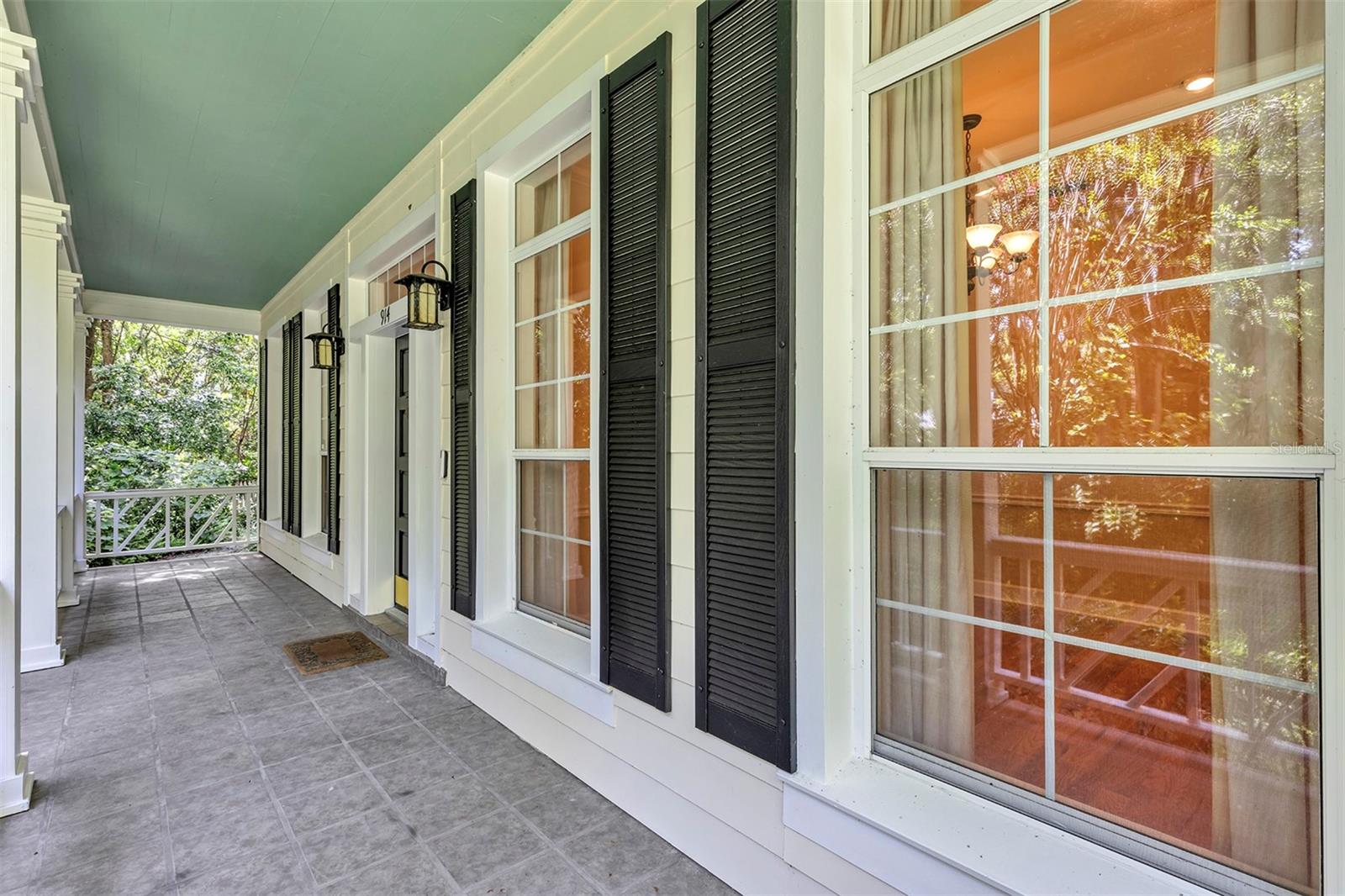 Image 4 of 32 For 914 Elysium Boulevard