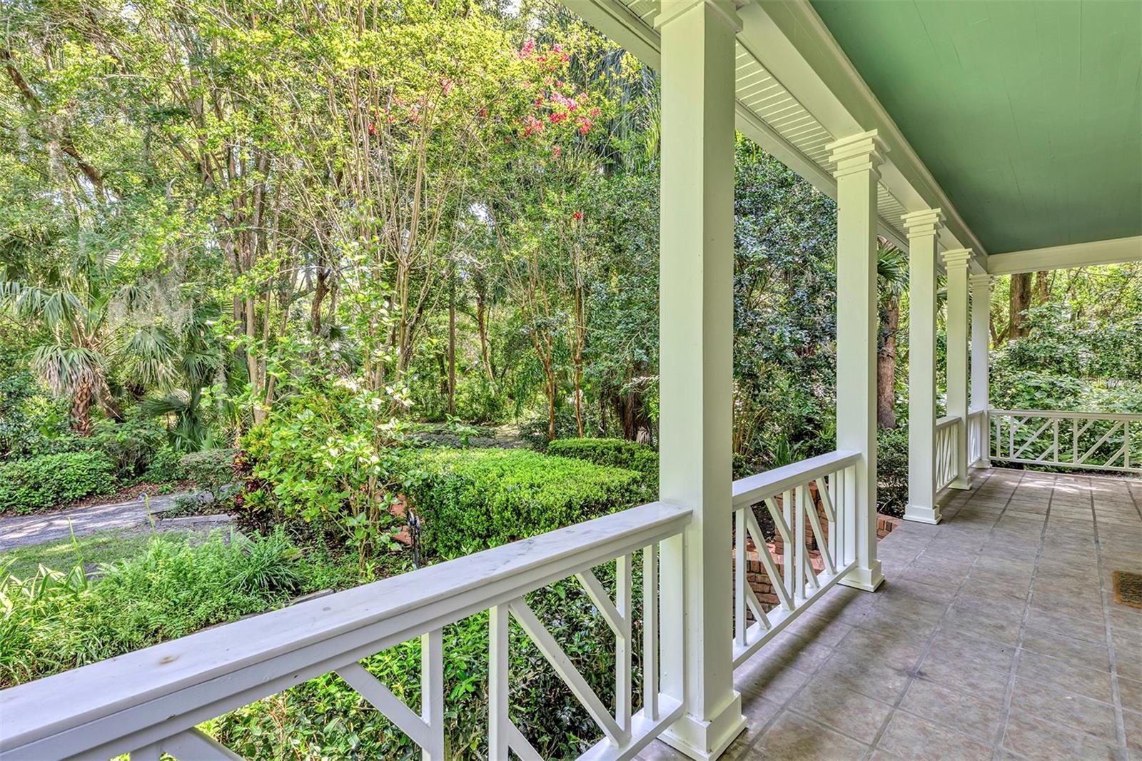 Image 6 of 32 For 914 Elysium Boulevard