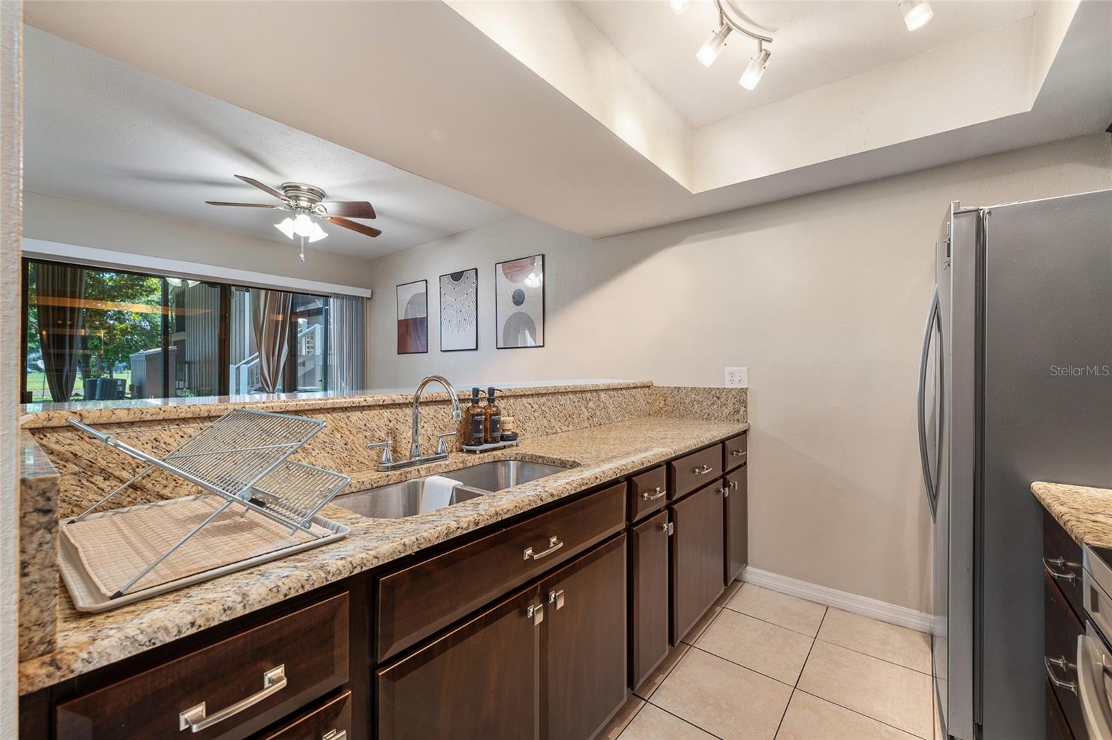 Image 9 of 22 For 5071 Eaglesmere Drive C01