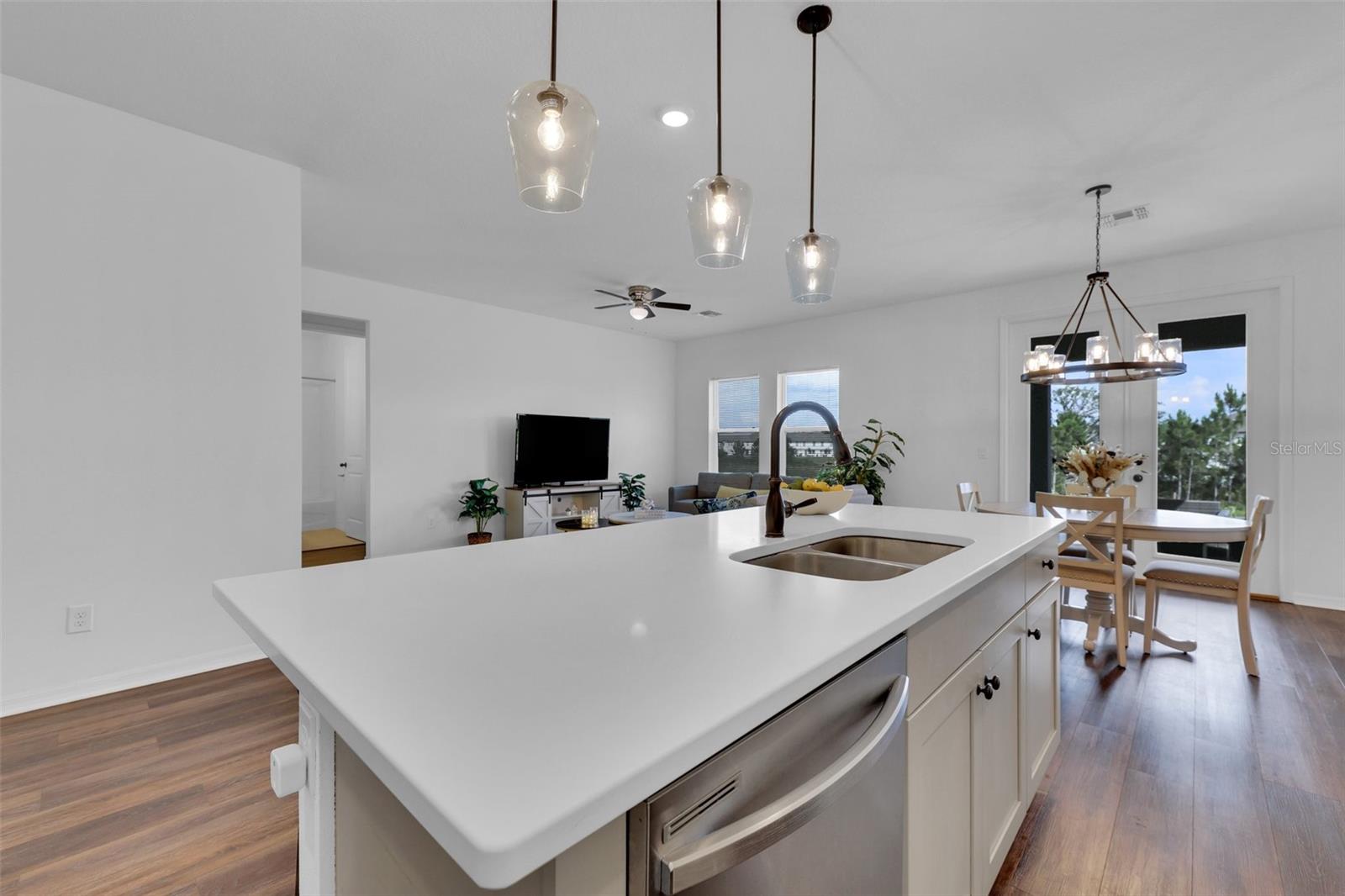Image 11 of 49 For 2210 Derwent Drive