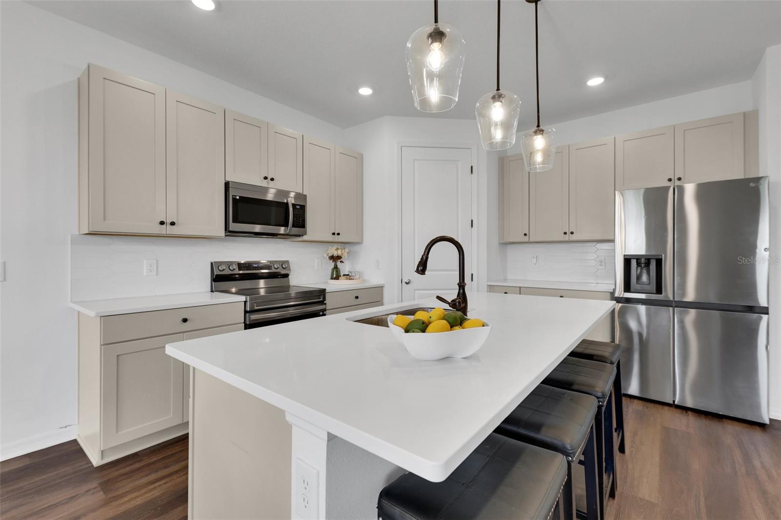 Image 8 of 49 For 2210 Derwent Drive
