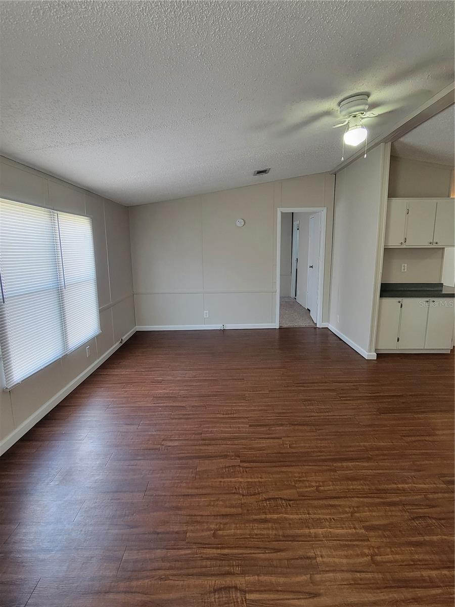 Image 4 of 23 For 7502 Charlin Parkway