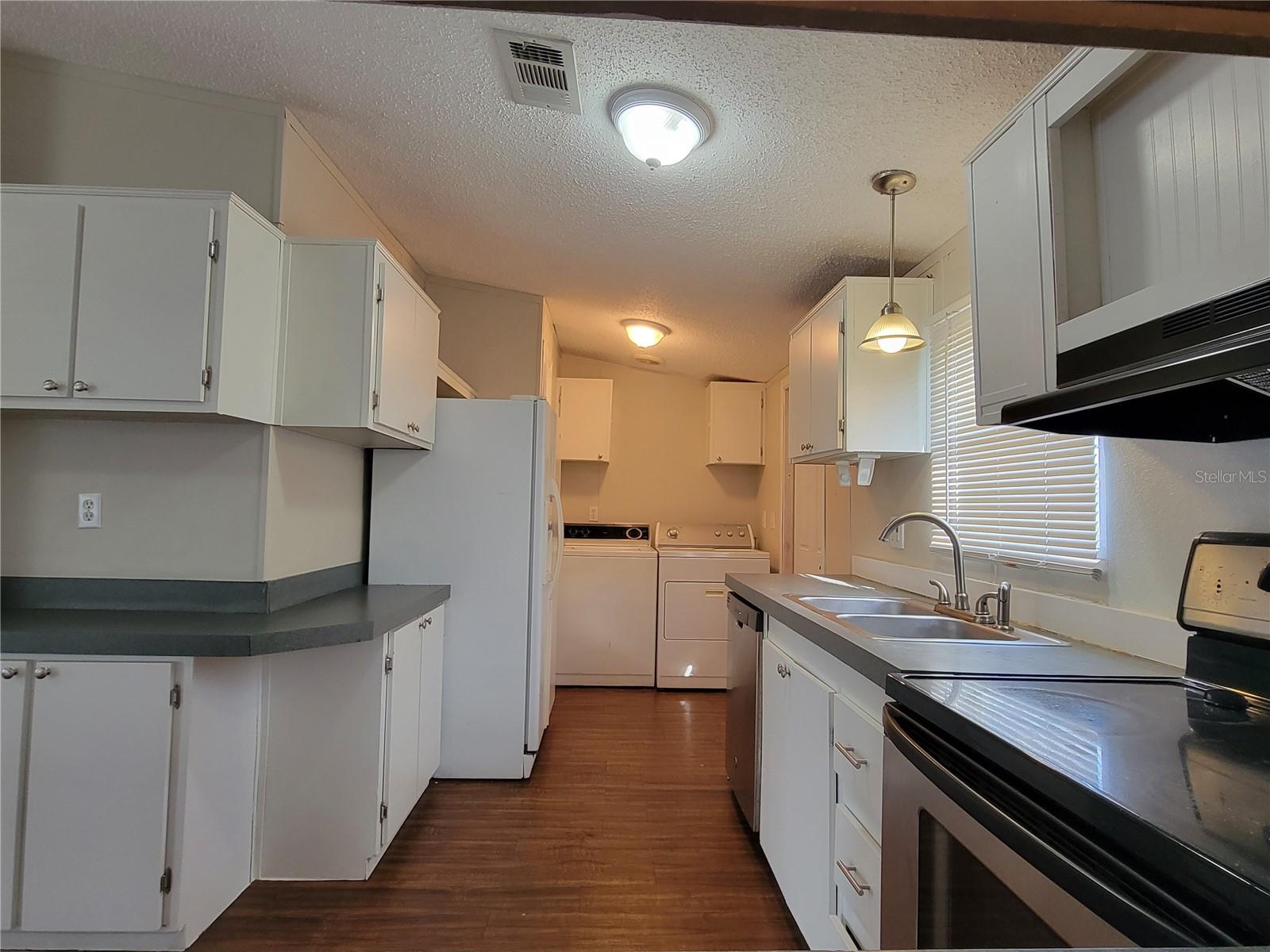 Image 9 of 23 For 7502 Charlin Parkway