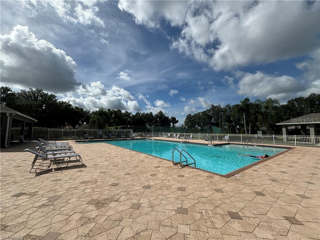 Image 17 of 23 For 9200 Middle Oak Drive