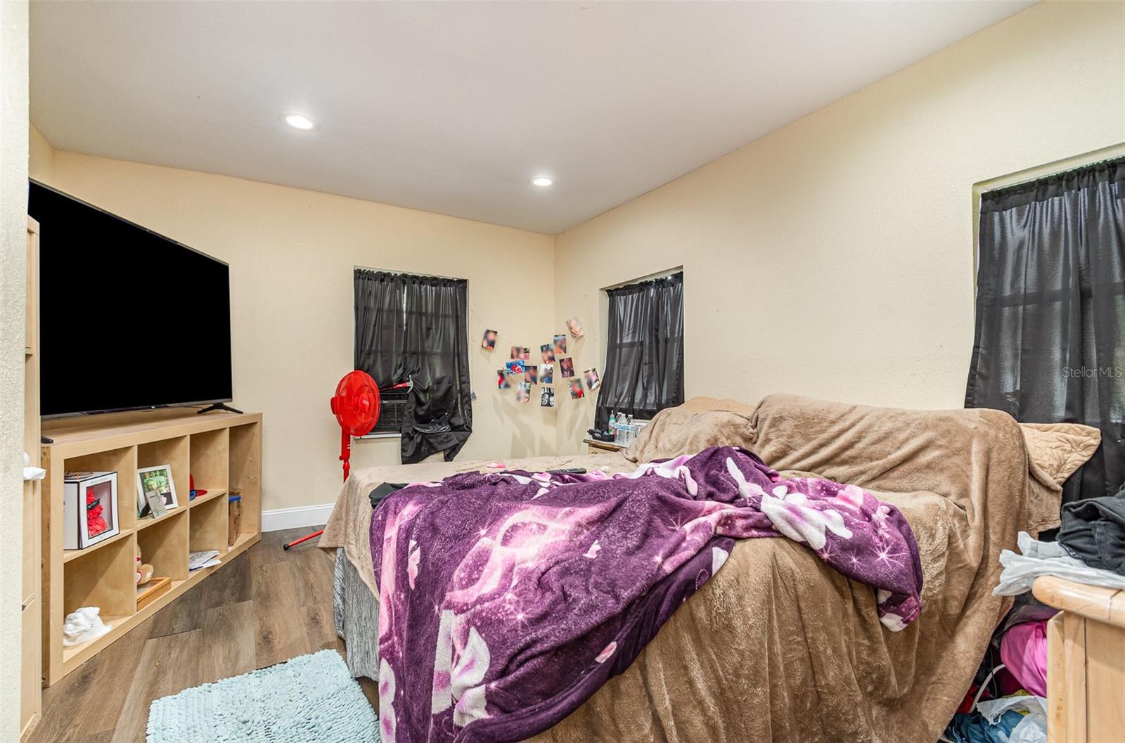 Image 10 of 27 For 660 6th Street