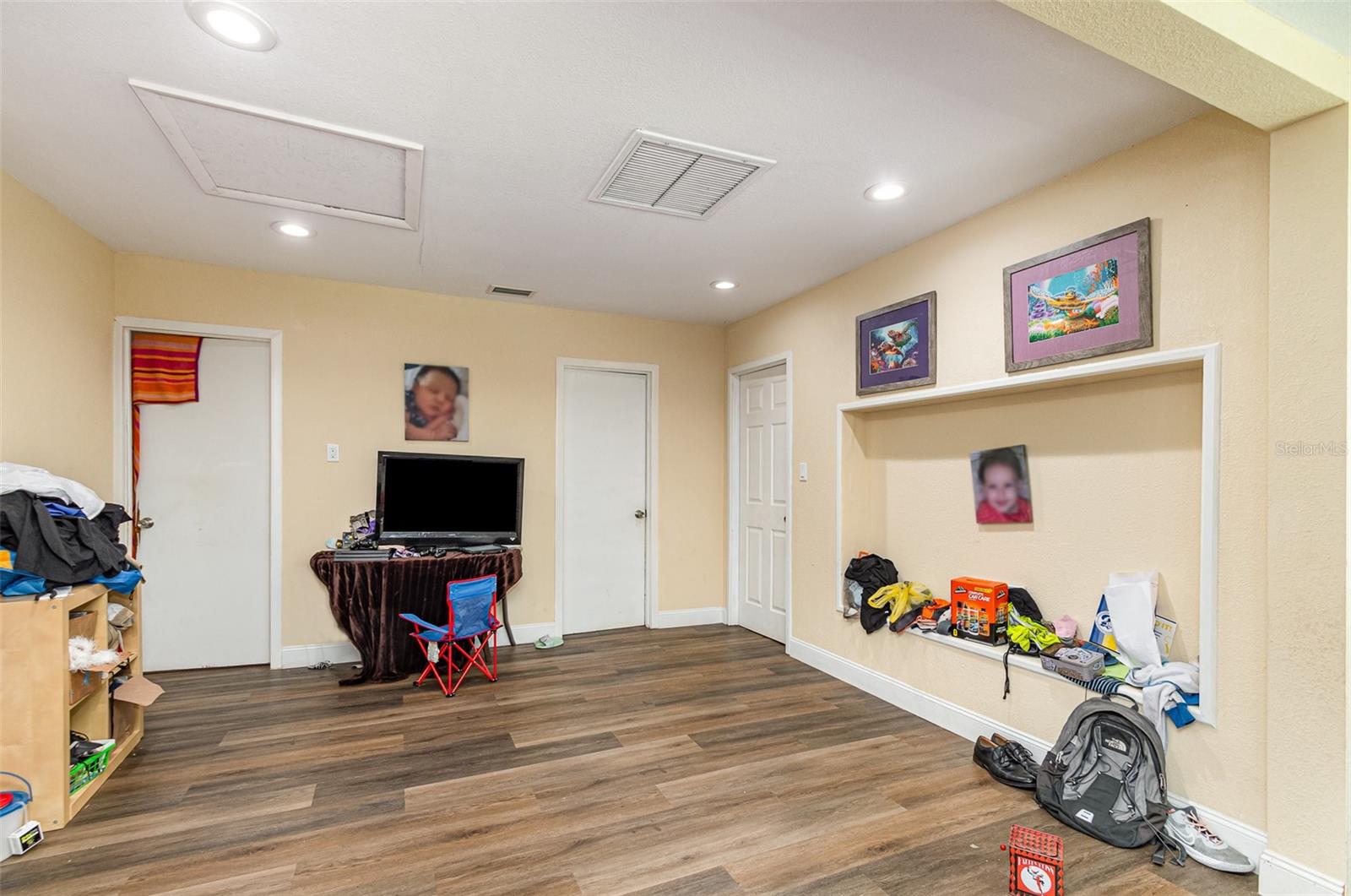 Image 12 of 27 For 660 6th Street