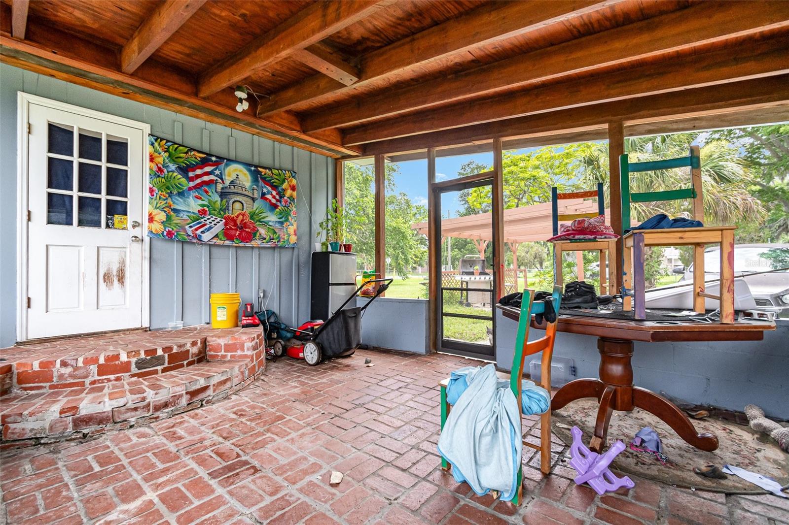 Image 17 of 27 For 660 6th Street