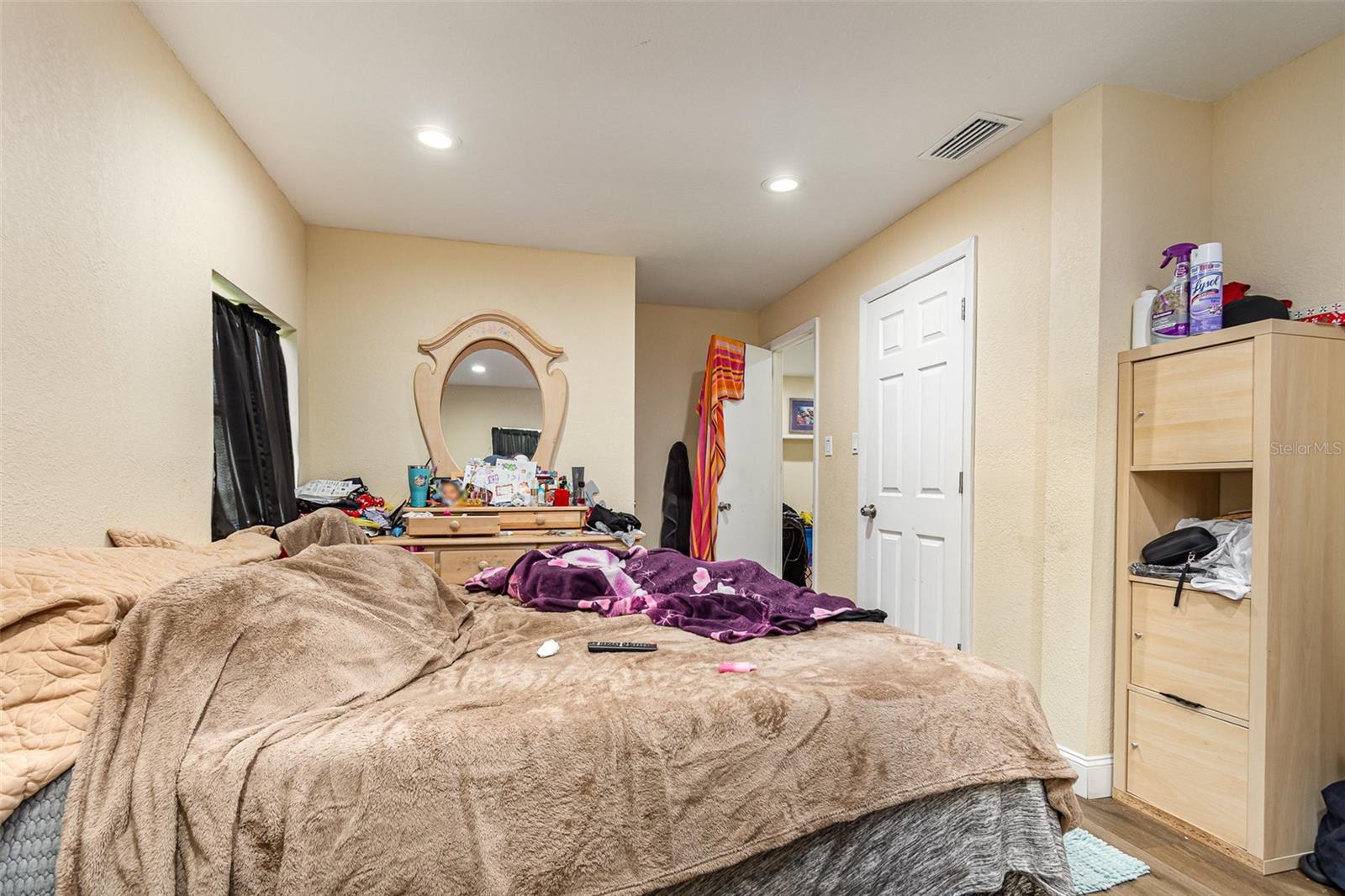 Image 9 of 27 For 660 6th Street