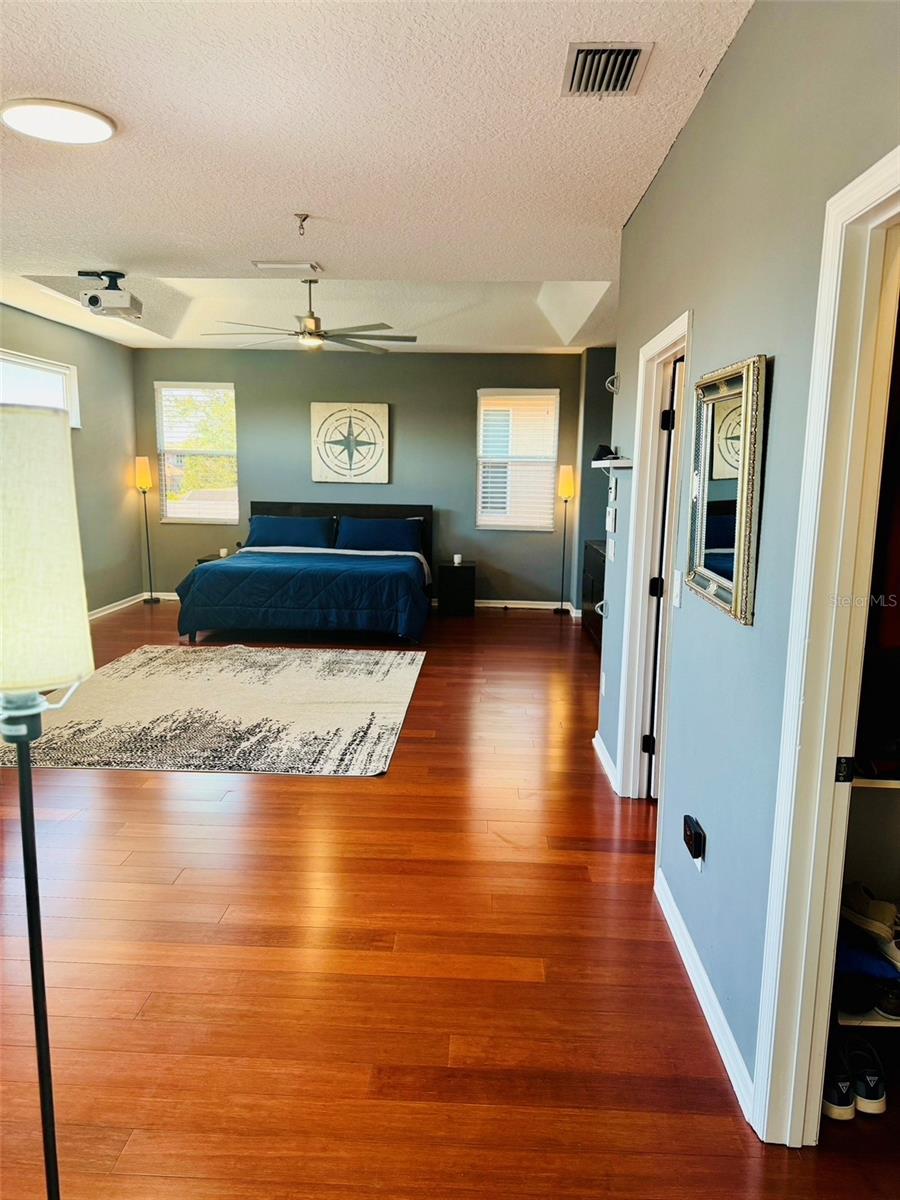 Image 17 of 72 For 18018 Malakai Isle Drive