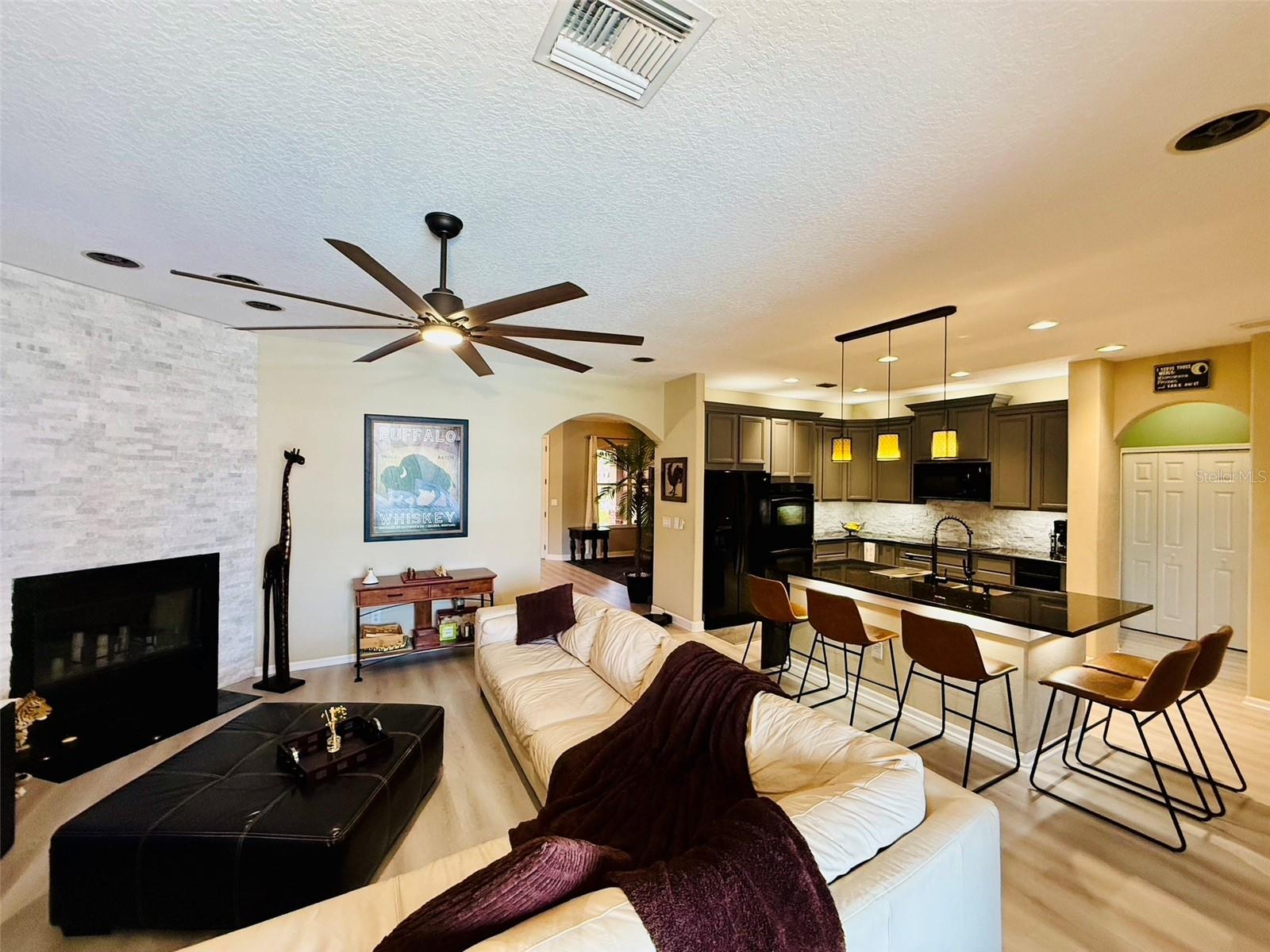 Image 7 of 72 For 18018 Malakai Isle Drive