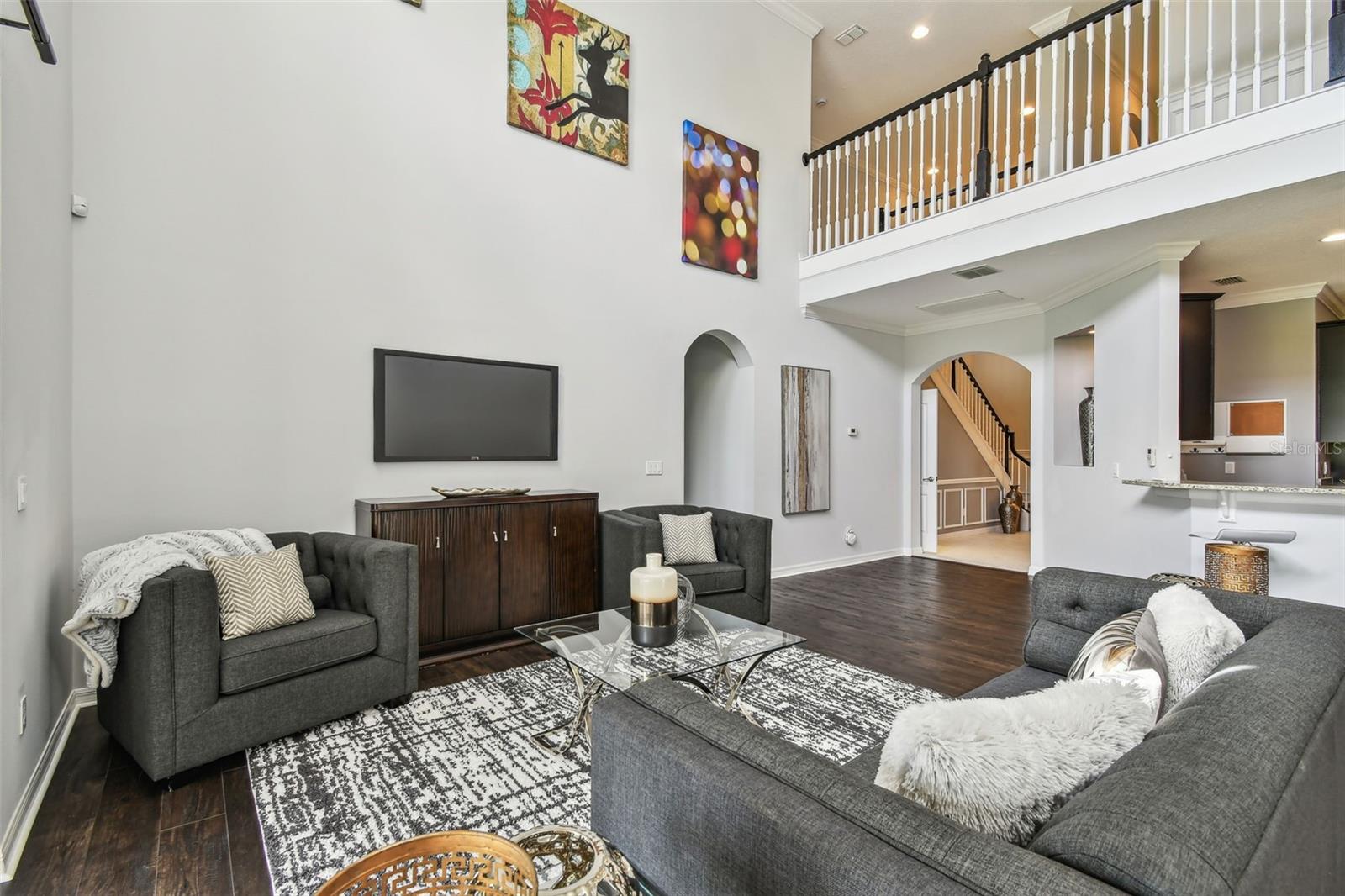 Image 12 of 44 For 811 Sherbourne Circle