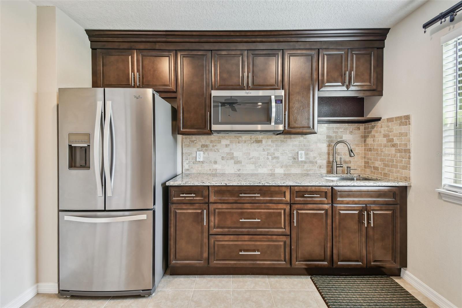 Image 24 of 44 For 811 Sherbourne Circle