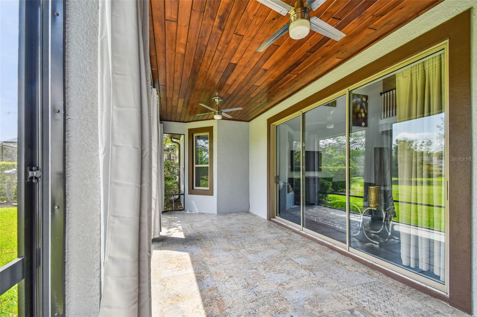 Image 33 of 44 For 811 Sherbourne Circle