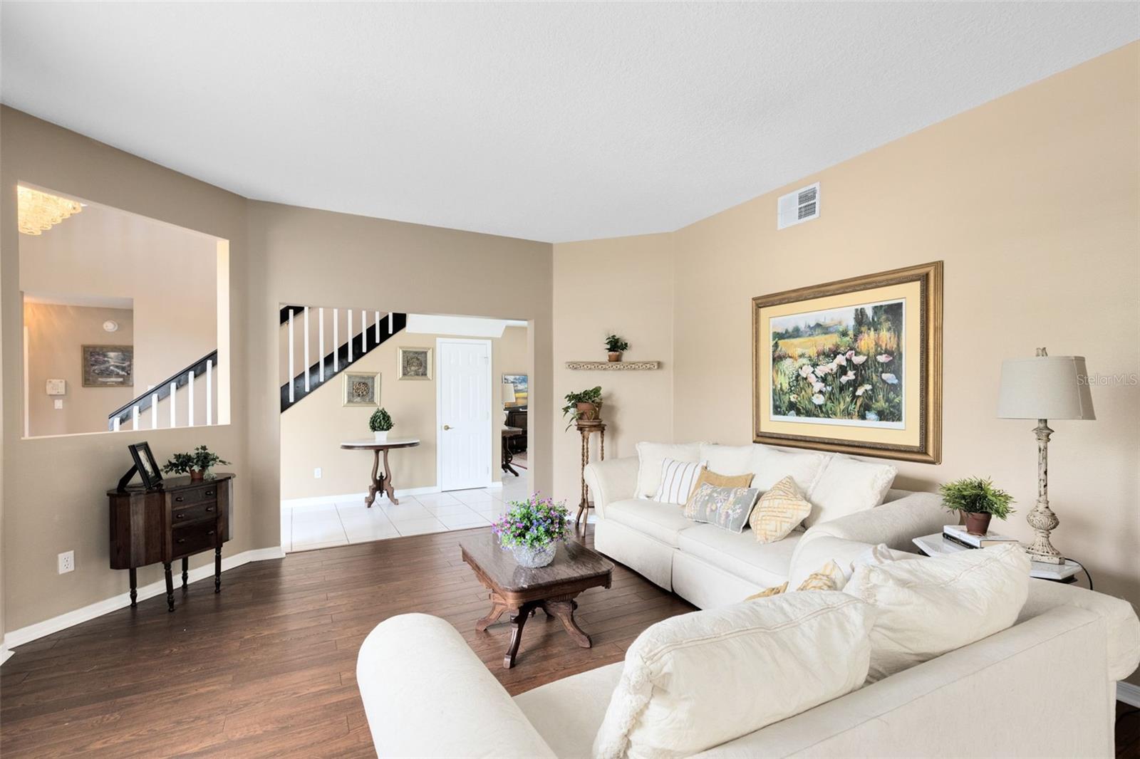 Image 6 of 37 For 2214 Westbourne Drive