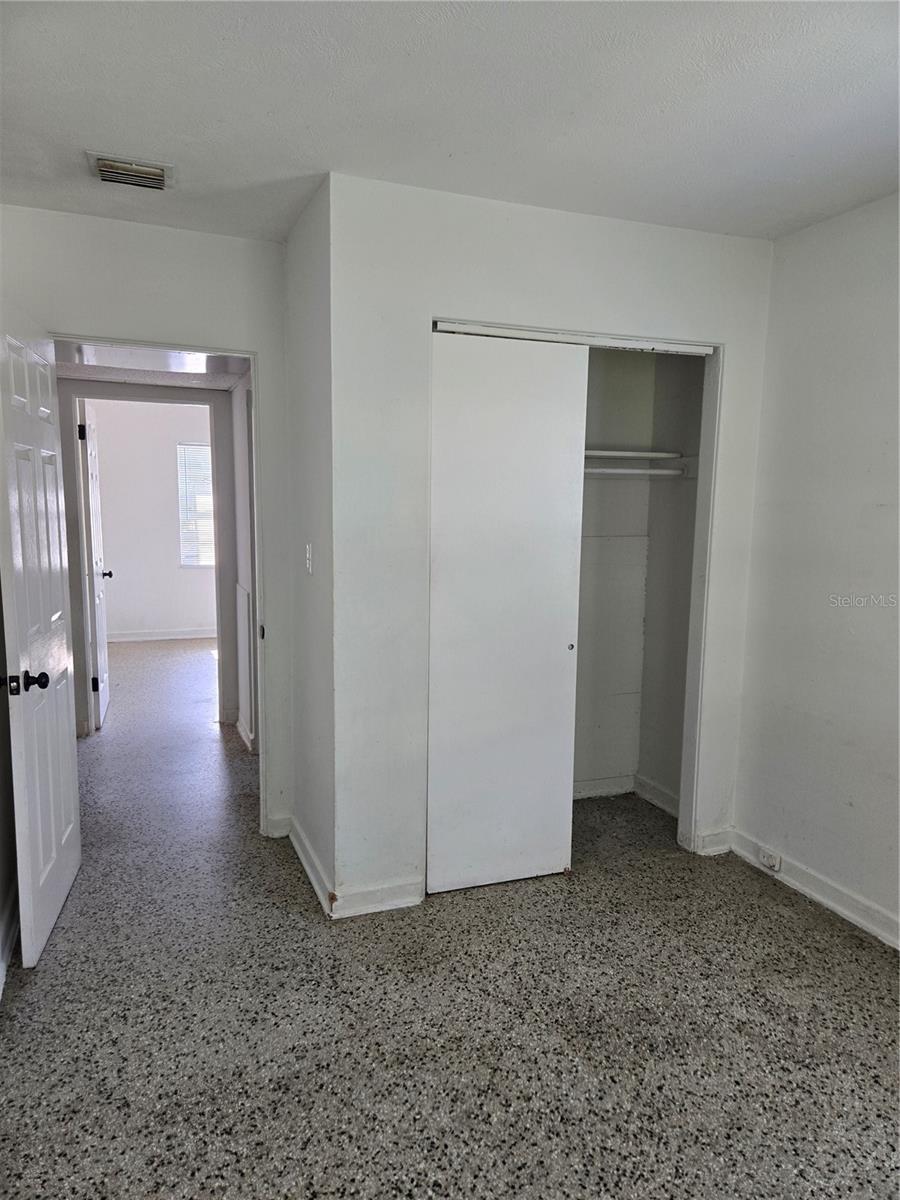 Image 10 of 11 For 2109 Mills Avenue
