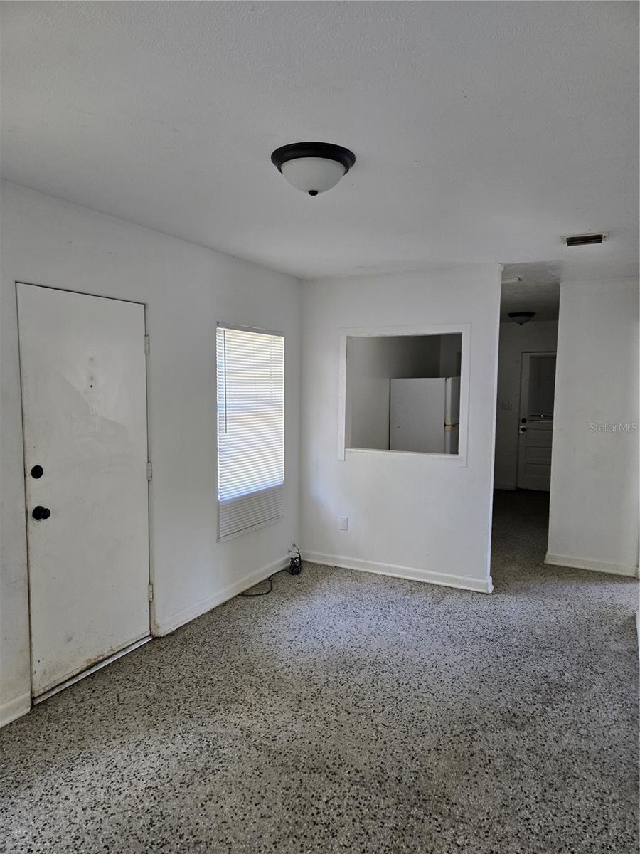 Image 4 of 11 For 2109 Mills Avenue