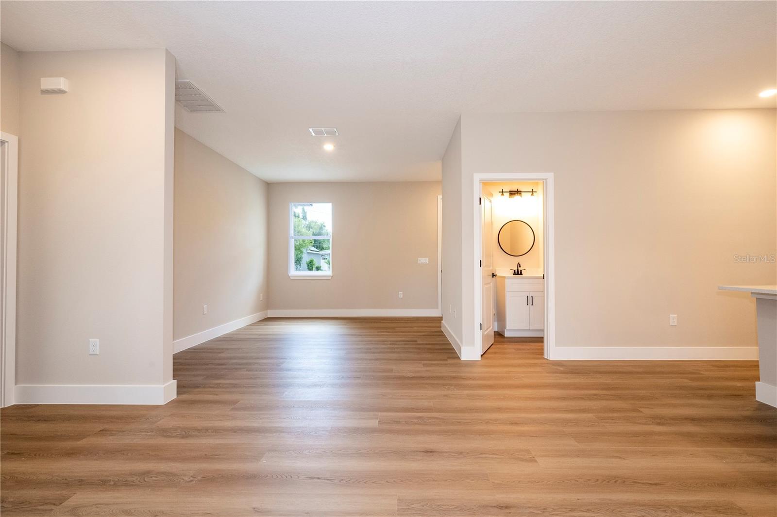 Image 12 of 35 For 1331 19th Street