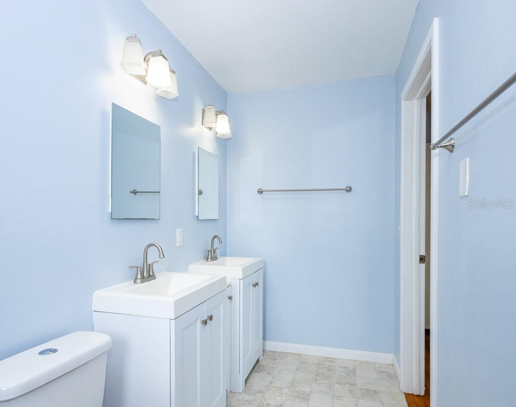 Image 23 of 52 For 1108 Abington Street