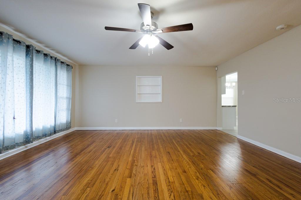 Image 43 of 52 For 1108 Abington Street