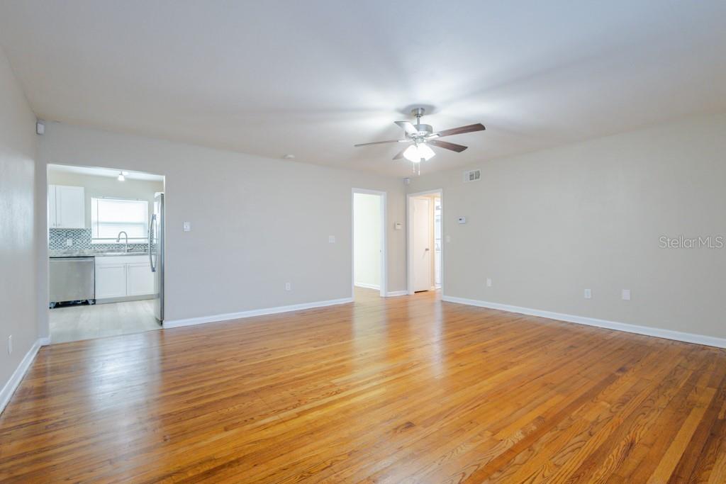 Image 44 of 52 For 1108 Abington Street