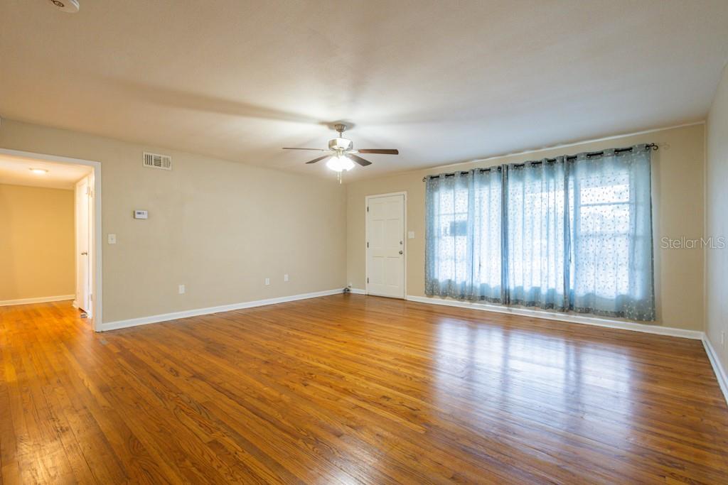 Image 45 of 52 For 1108 Abington Street