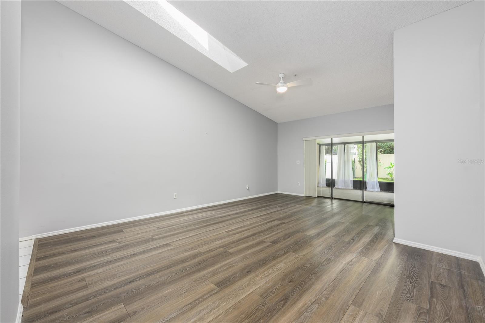 Image 15 of 38 For 219 Heron Street
