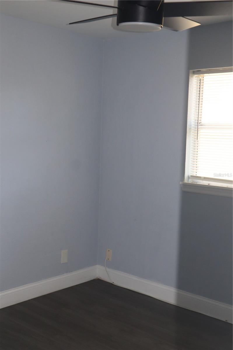 Image 8 of 11 For 1212 Leon Lane