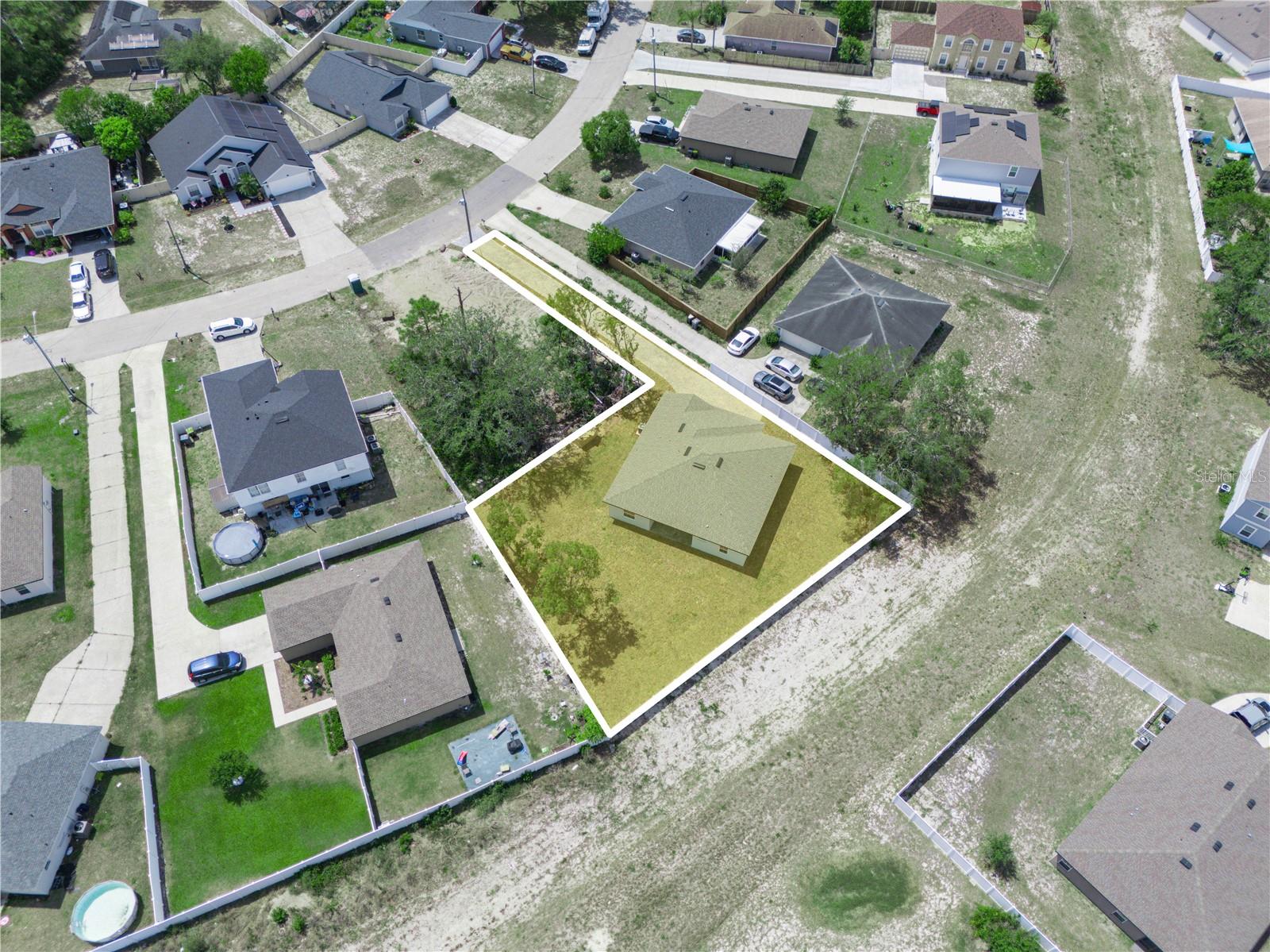 Image 4 of 33 For 331 Erie Court