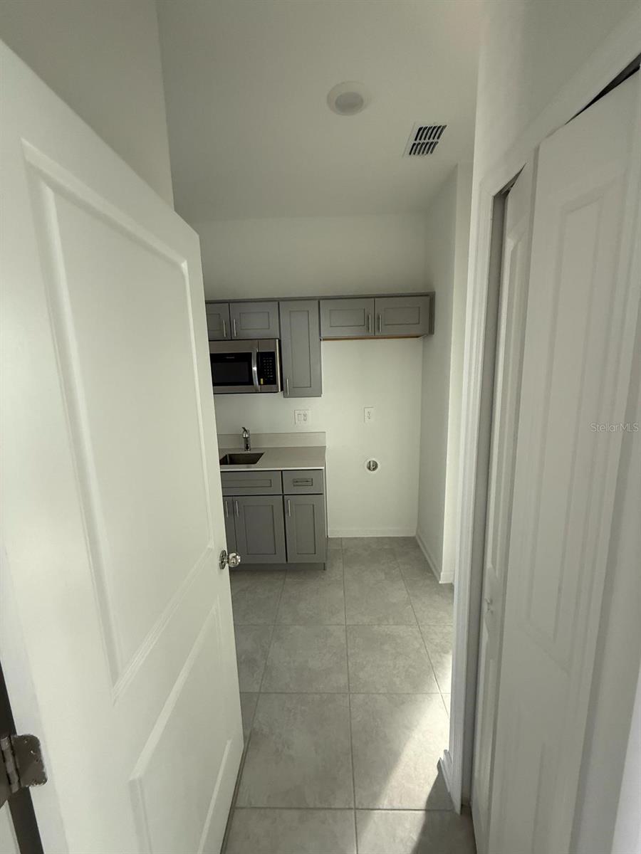 Image 6 of 22 For 1620 Marksman Rd