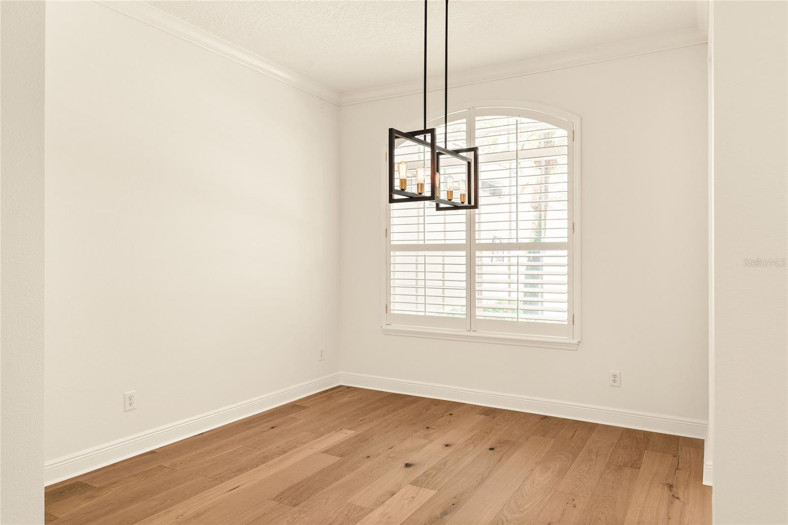 Image 10 of 47 For 3381 Regal Crest Drive