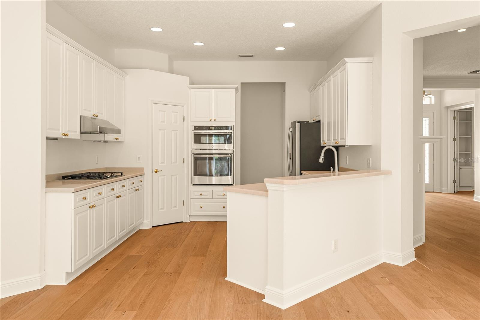 Image 17 of 47 For 3381 Regal Crest Drive