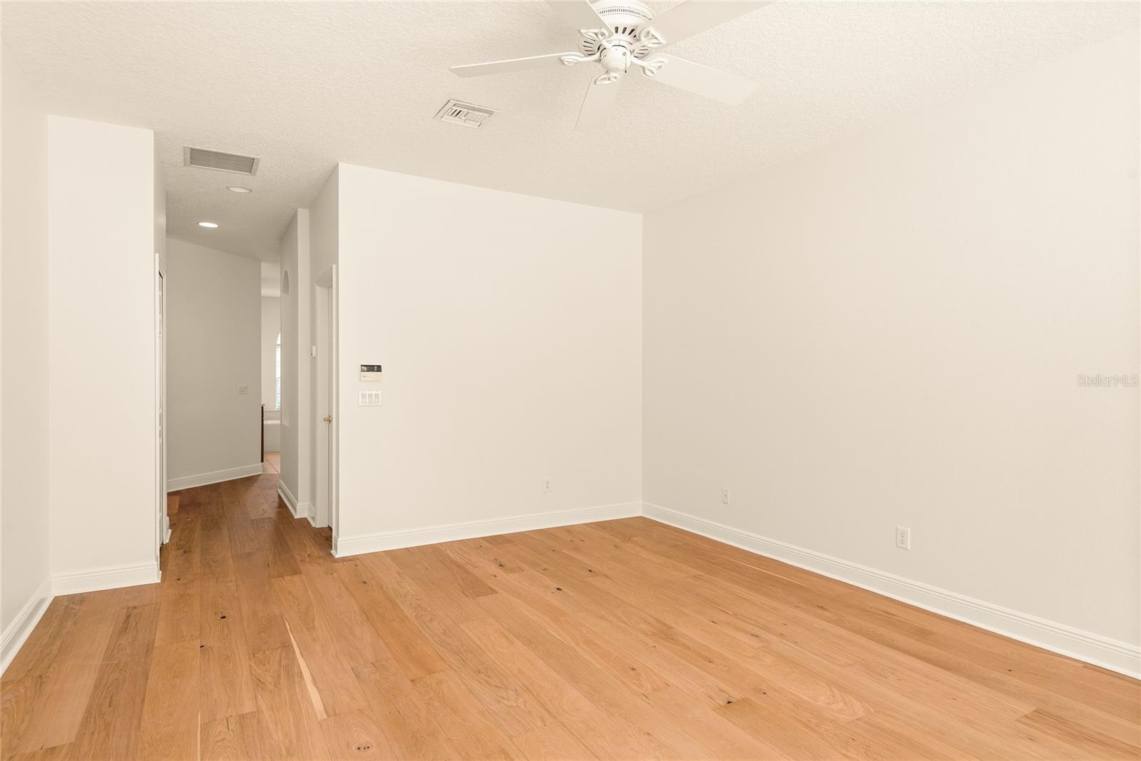 Image 23 of 47 For 3381 Regal Crest Drive