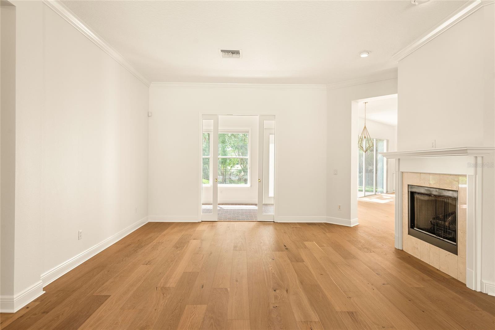 Image 4 of 47 For 3381 Regal Crest Drive